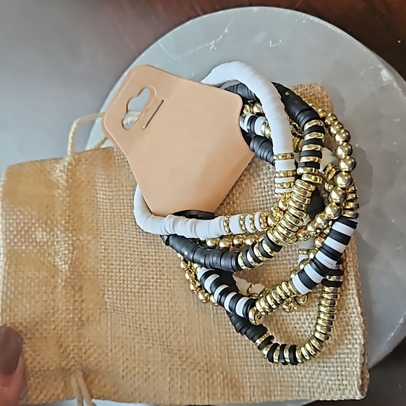 Trendy stackable black, white, & gold elastic bracelets with gift bag - Picture 5 of 6